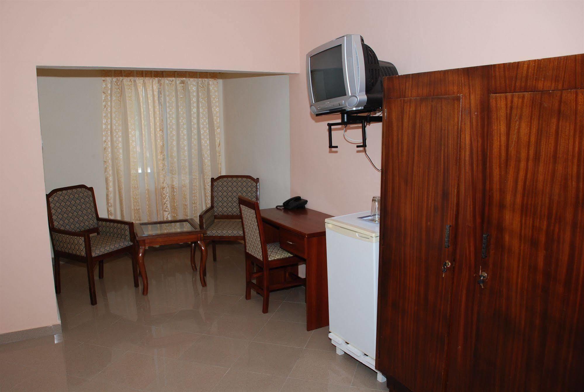 Hotel Obama Akra Dış mekan fotoğraf